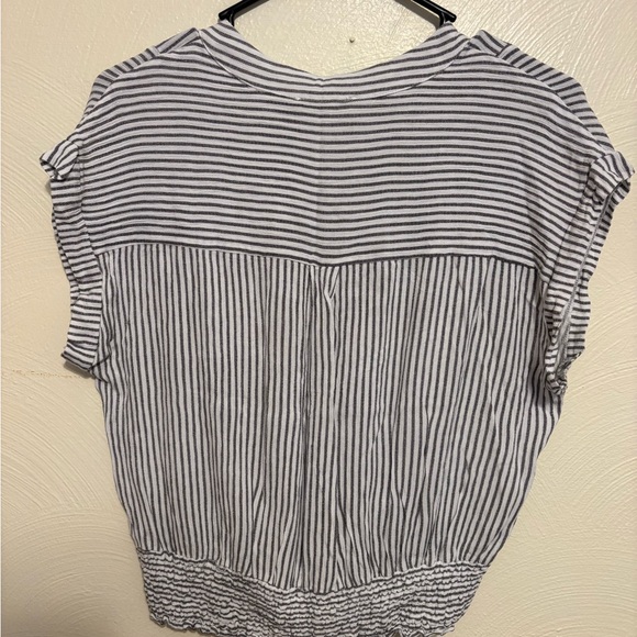 Faith and Joy Striped Smocked Hem Cap Sleeve Blouse XL - Picture 9 of 9
